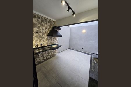 Casa à venda com 115m², 3 quartos e 2 vagas