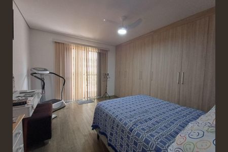 Casa à venda com 5 quartos, 250m² em Vila Guilhermina, São Paulo