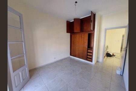 Casa para alugar com 4 quartos, 140m² em Vila Invernada, São Paulo