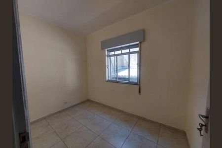 Casa para alugar com 4 quartos, 140m² em Vila Invernada, São Paulo