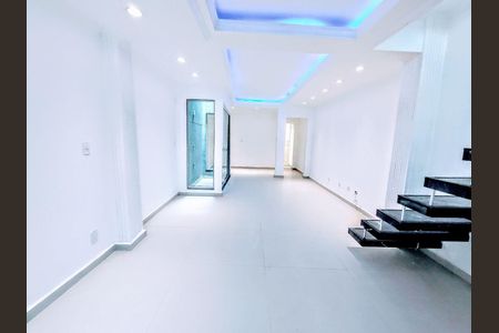 Casa à venda com 3 quartos, 180m² em Chácara Japonesa, São Paulo