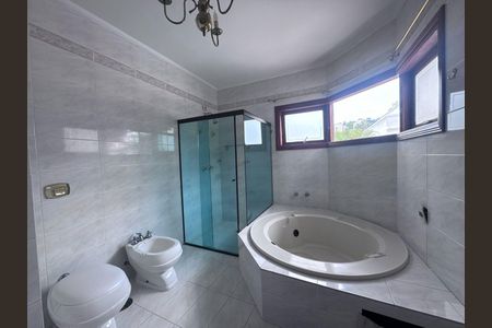 Casa para alugar com 420m², 4 quartos e 4 vagas