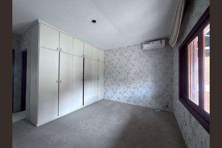 Casa para alugar com 420m², 4 quartos e 4 vagas
