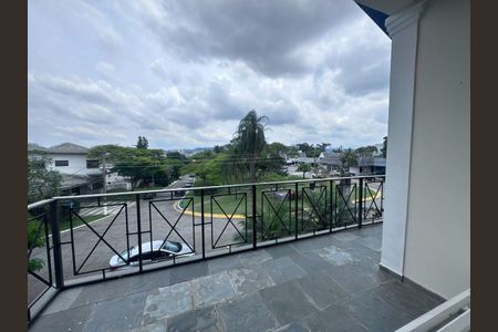 Casa para alugar com 420m², 4 quartos e 4 vagas