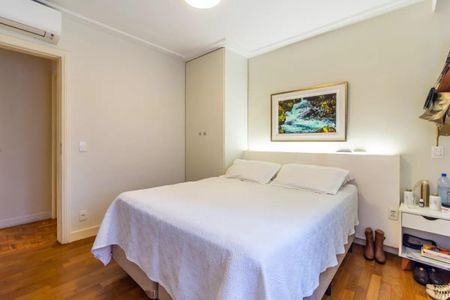 Apartamento à venda com 4 quartos, 321m² em Cerqueira César, São Paulo