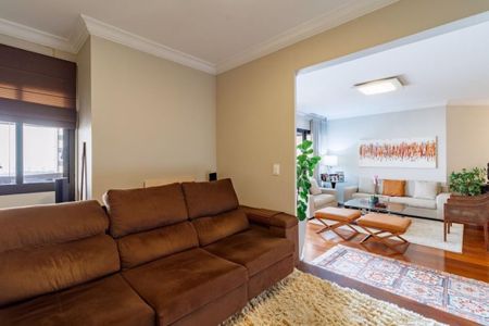 Apartamento à venda com 4 quartos, 213m² em Vila Suzana, São Paulo