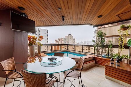 Apartamento à venda com 4 quartos, 213m² em Vila Suzana, São Paulo