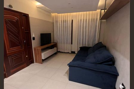 Casa à venda com 3 quartos, 161m² em Vila Salete, São Paulo