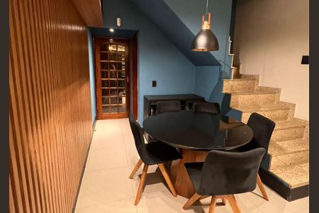 Casa à venda com 3 quartos, 161m² em Vila Salete, São Paulo