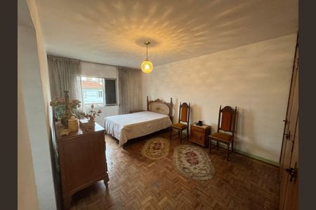 Casa à venda com 3 quartos, 218m² em Bosque da Saúde, São Paulo
