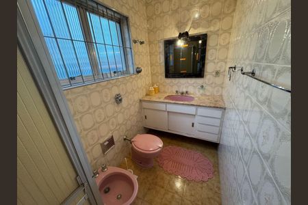 Casa à venda com 3 quartos, 218m² em Bosque da Saúde, São Paulo