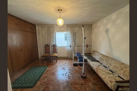 Casa à venda com 3 quartos, 218m² em Bosque da Saúde, São Paulo