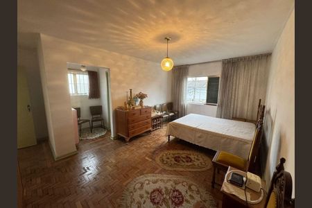 Casa à venda com 3 quartos, 218m² em Bosque da Saúde, São Paulo