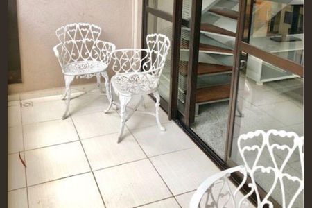 Apartamento para alugar com 70m², 2 quartos e 1 vaga