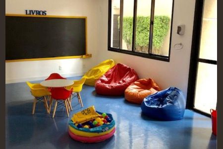 Apartamento para alugar com 70m², 2 quartos e 1 vaga