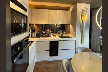 Apartamento para alugar com 1 quarto, 100m² em Vila Nova Conceição, São Paulo