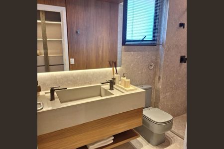 Apartamento à venda com 3 quartos, 175m² em Vila Nova Conceição, São Paulo