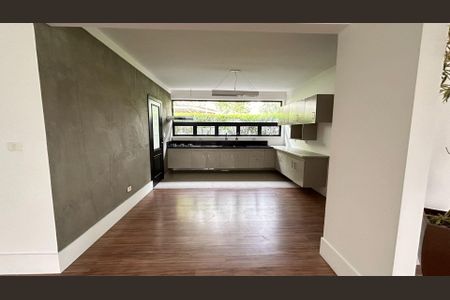 Casa para alugar com 4 quartos, 250m² em Jardim Paulista, Barueri