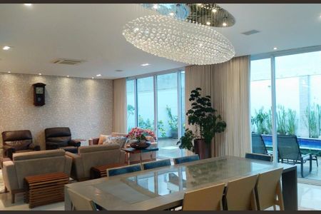 Casa à venda com 5 quartos, 548m² em Cidade Tamboré, Santana de Parnaíba