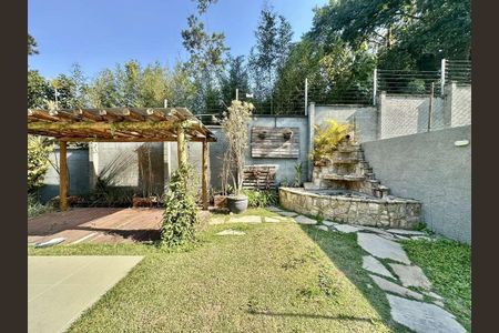 Casa para alugar com 360m², 4 quartos e 8 vagas