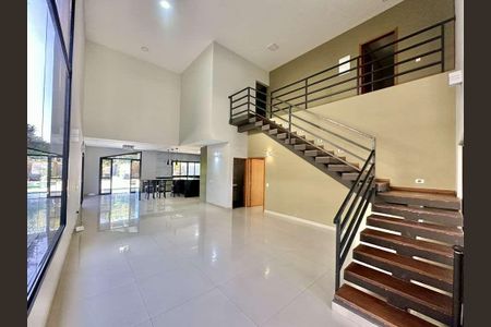 Casa para alugar com 360m², 4 quartos e 8 vagas