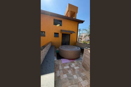 Casa de condomínio à venda com 92m², 3 quartos e 2 vagasÁrea externa