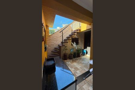 Casa de condomínio à venda com 92m², 3 quartos e 2 vagasÁrea externa