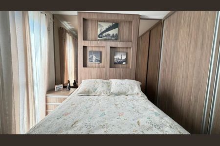 Casa de condomínio à venda com 92m², 3 quartos e 2 vagasQuarto