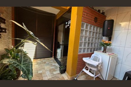 Casa de condomínio à venda com 92m², 3 quartos e 2 vagasÁrea externa