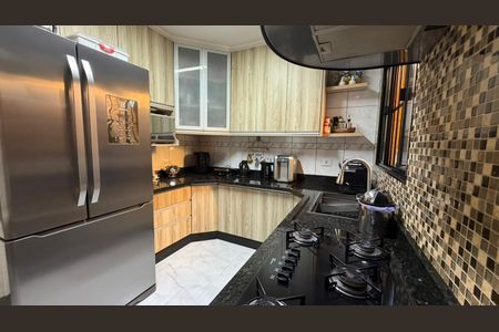 Casa de condomínio à venda com 92m², 3 quartos e 2 vagasCozinha