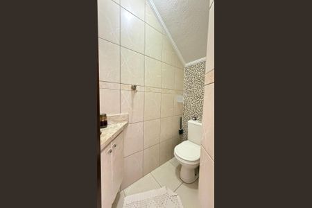 Casa de condomínio à venda com 92m², 3 quartos e 2 vagasBanheiro