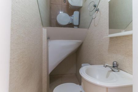 Casa de condomínio para alugar com 75m², 2 quartos e 2 vagasLavabo