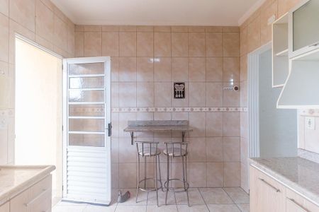 Casa de condomínio para alugar com 75m², 2 quartos e 2 vagasCozinha