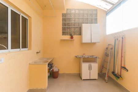 Casa de condomínio para alugar com 75m², 2 quartos e 2 vagasÁrea de Serviço