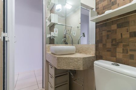 Casa de condomínio para alugar com 75m², 2 quartos e 2 vagasBanheiro