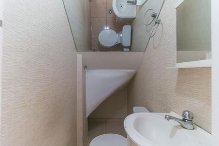 Casa de condomínio para alugar com 75m², 2 quartos e 2 vagasLavabo