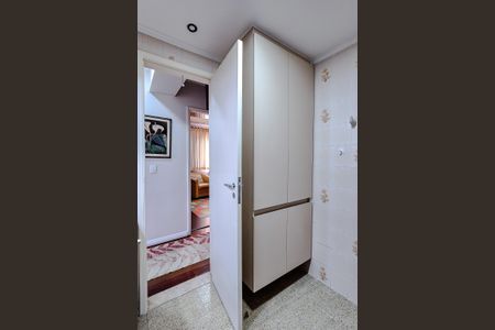 Apartamento à venda com 151m², 3 quartos e 2 vagasBanheiro