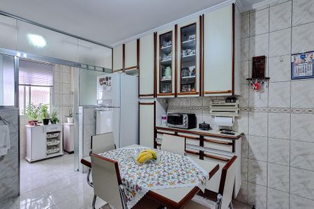 Apartamento à venda com 151m², 3 quartos e 2 vagasCozinha