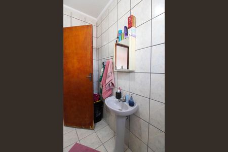 Casa à venda com 160m², 4 quartos e 2 vagasBanheiro 1