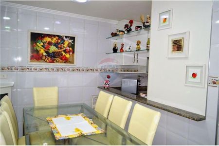 Casa à venda com 100m², 3 quartos e 1 vaga