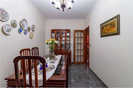 Casa à venda com 3 quartos, 250m² em Jardim Monte Kemel, São Paulo