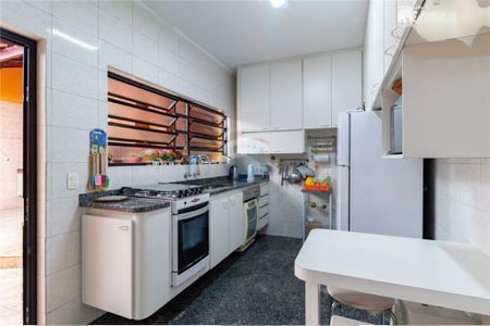 Casa à venda com 250m², 3 quartos e 4 vagas