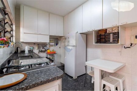 Casa à venda com 250m², 3 quartos e 4 vagas