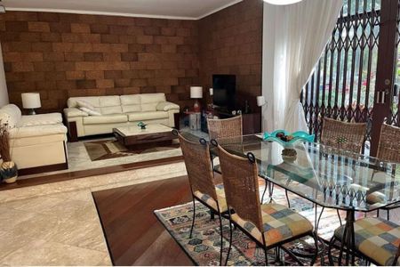 Casa à venda com 3 quartos, 194m² em Água Rasa, São Paulo