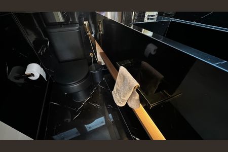 Casa de condomínio à venda com 400m², 4 quartos e 5 vagasLavabo
