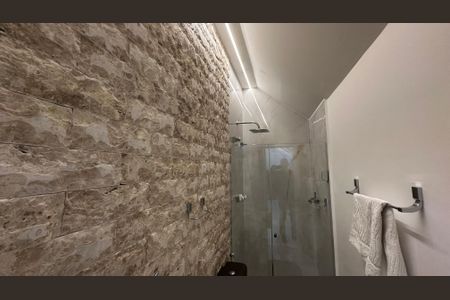 Casa de condomínio à venda com 400m², 4 quartos e 5 vagasBanheiro do Sótão