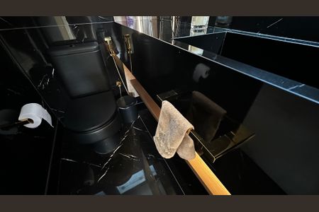 Casa de condomínio à venda com 400m², 4 quartos e 5 vagasLavabo