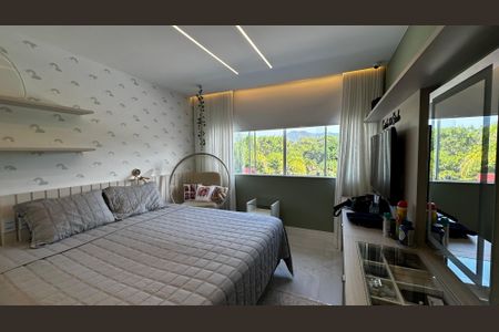Casa de condomínio à venda com 400m², 4 quartos e 5 vagasSuíte 1