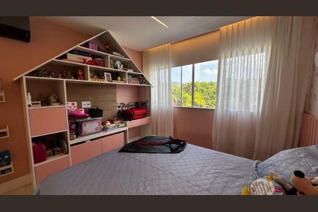 Casa de condomínio à venda com 400m², 4 quartos e 5 vagasSuíte 2