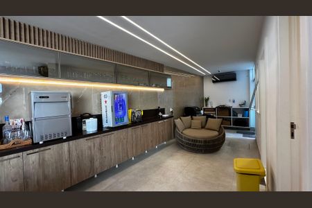 Casa de condomínio à venda com 400m², 4 quartos e 5 vagasÁrea externa